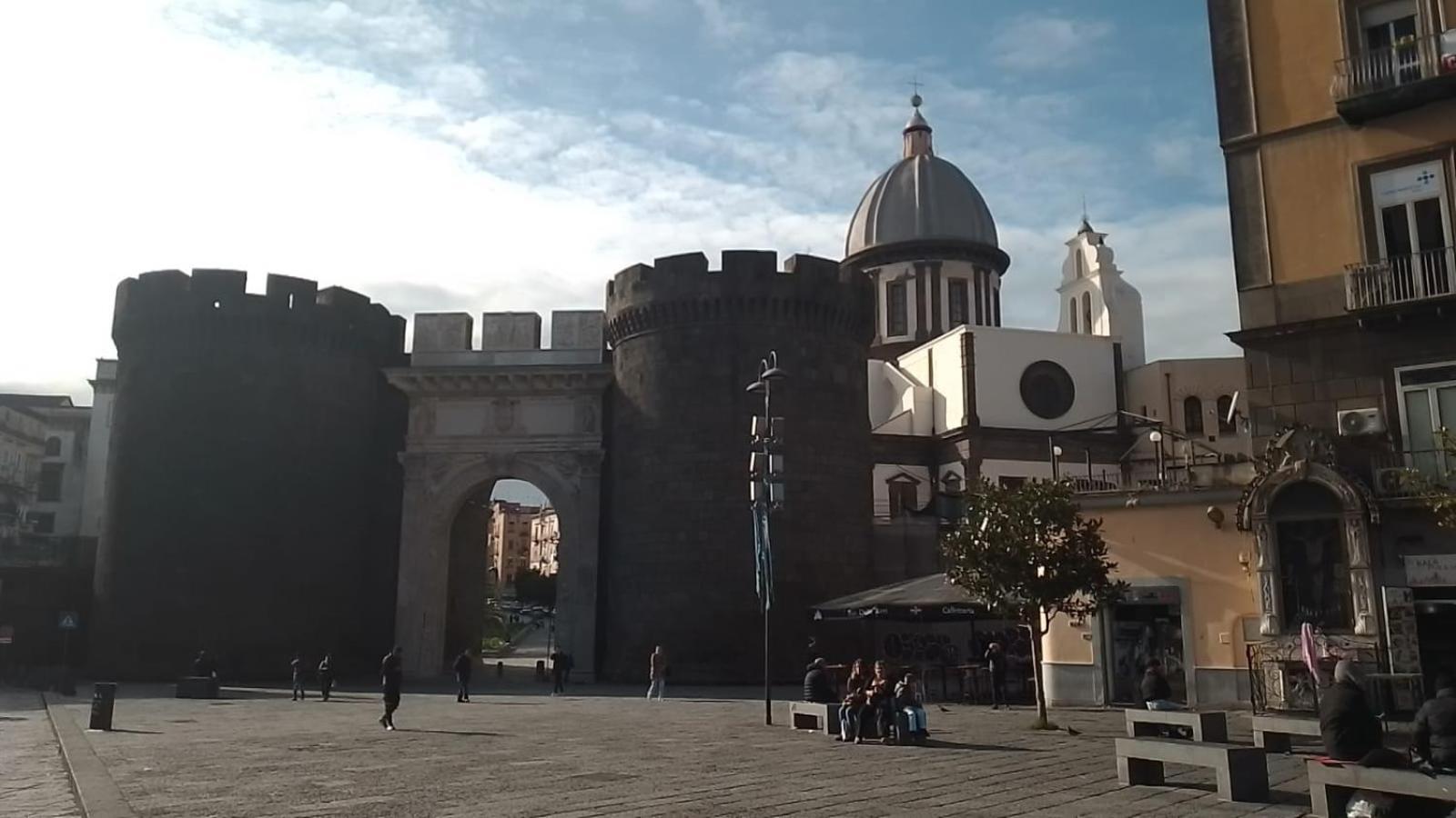 Puntoxenia Torri Aragonesi Apartment Napoli Exterior foto